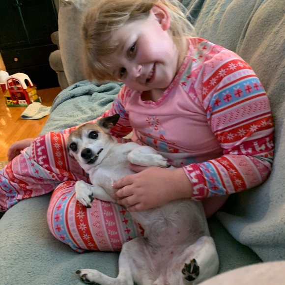 Hi, I’m Tammy! Welcome to my closet! - Picture 6 of 7